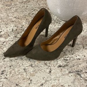 Cosmopolitan Faux Suede Heels